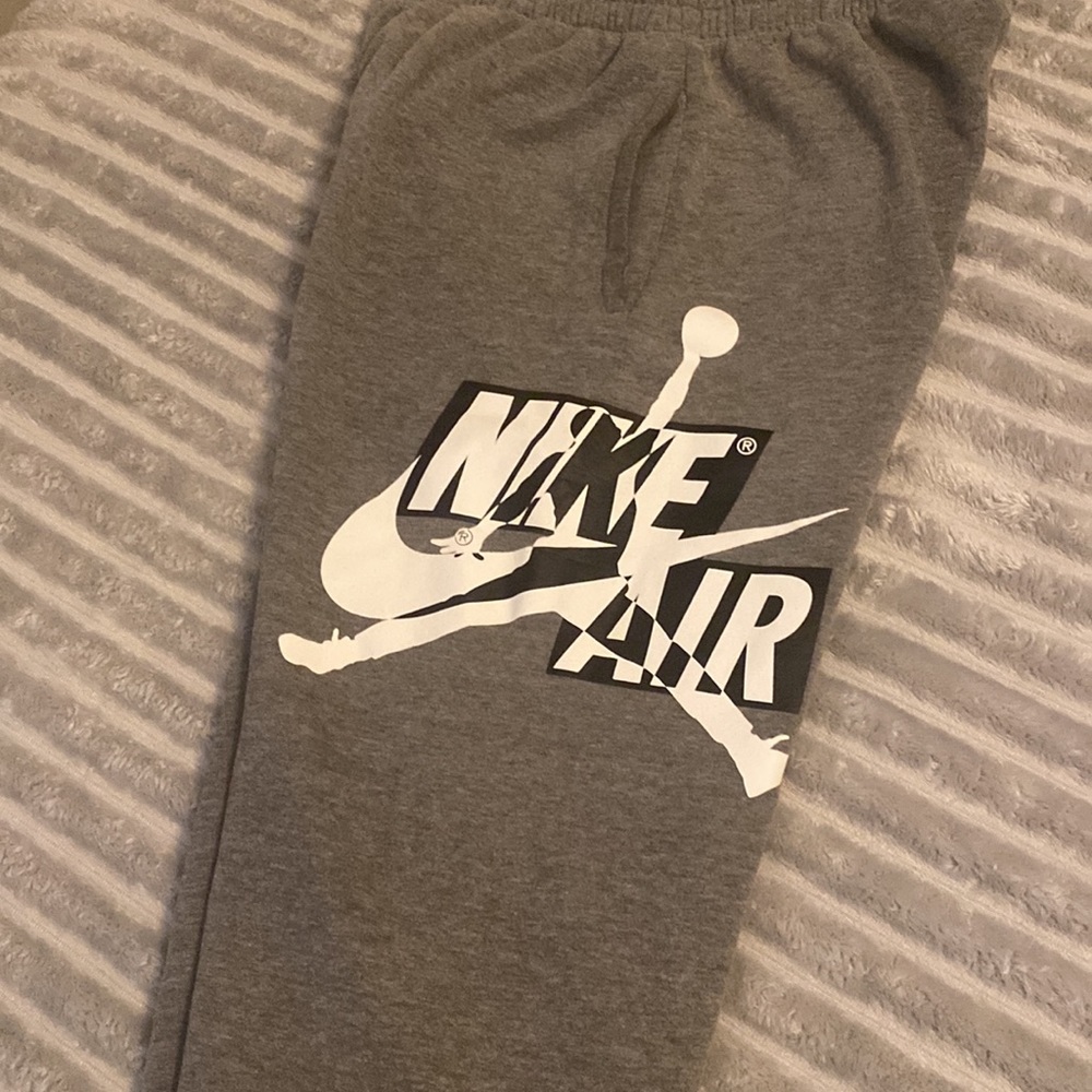 XL Boys Grey Nike Jordan Joggers